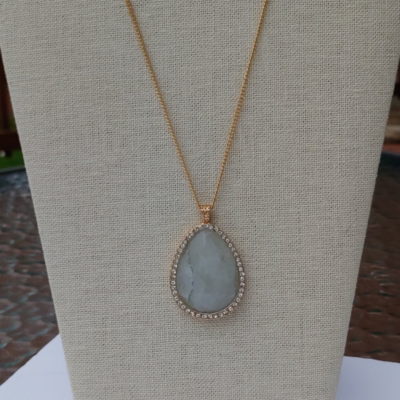Gold Tone Necklace with Opal Agate Stone - Picture 1 of 4